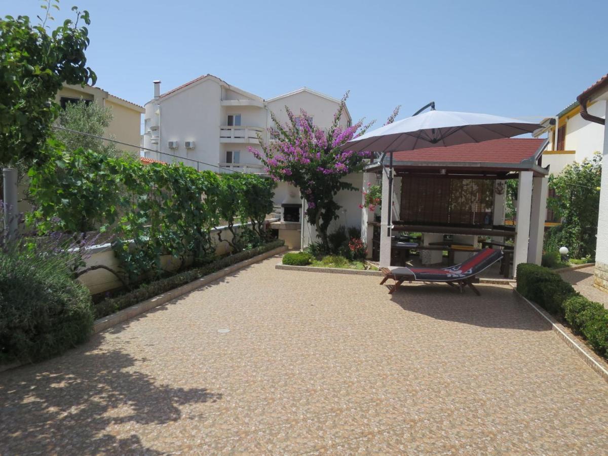 Apartment Mira-1 By Interhome Vir Exterior foto